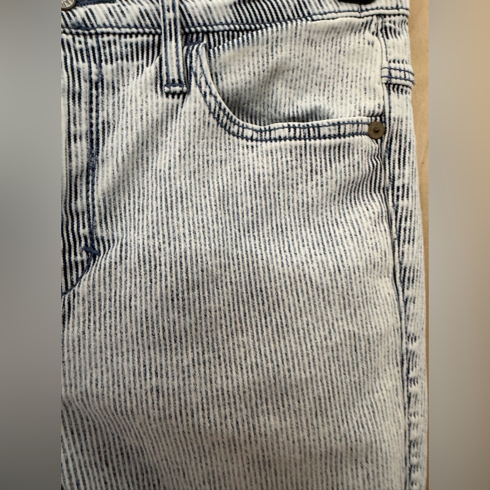 Abercrombie & Fitch High Rise Super skinny Pinstripe Jean - Picture 7 of 16